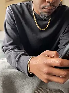 Snapshot of MobyDxck chatting on 12/22/24, 04:59 MobyDxck online show from 12/22/24, 04:59