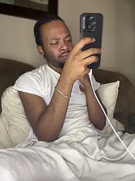 Snapshot of MobyDxck chatting on 03/02/25, 05:25 MobyDxck online show from 03/02/25, 05:25