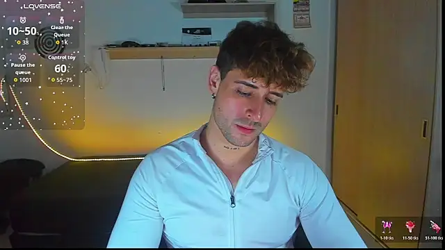 Snapshot of Ares_blue chatting on 02/03/26, 01:04 Ares blue online show from 02/03/26, 01:04