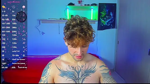 Snapshot of Ares_blue chatting on 05/30/26, 02:36 Ares blue online show from 05/30/26, 02:36