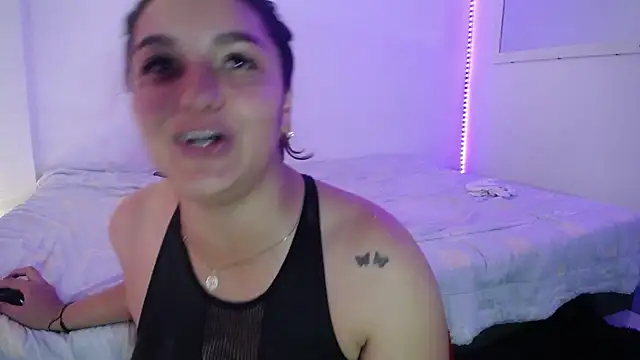 Snapshot of Laurenkenner_ chatting on 03/14/25, 10:27 Laurenkenner  online show from 03/14/25, 10:27