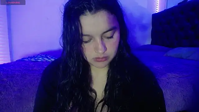 Snapshot of Laurenkenner_ chatting on 10/18/25, 07:14 Laurenkenner  online show from 10/18/25, 07:14