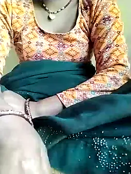 Snapshot of Cutkajal chatting on 02/08/25, 06:54 Cutkajal online show from 02/08/25, 06:54