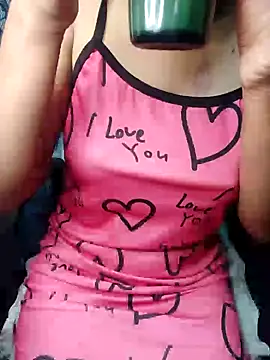 Snapshot of Ralisha_Rani chatting on 02/02/25, 05:48 Ralisha Rani online show from 02/02/25, 05:48