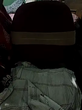 Snapshot of Ralisha_Rani chatting on 10/15/25, 10:54 Ralisha Rani online show from 10/15/25, 10:54