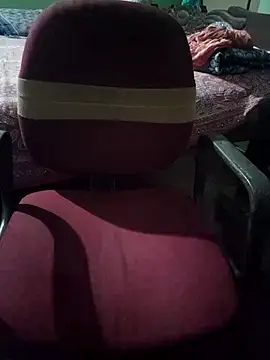 Snapshot of Ralisha_Rani chatting on 10/17/25, 12:52 Ralisha Rani online show from 10/17/25, 12:52