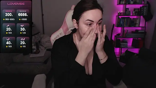 Snapshot of SexyWitch_666 chatting on 03/19/26, 06:17 SexyWitch 666 online show from 03/19/26, 06:17