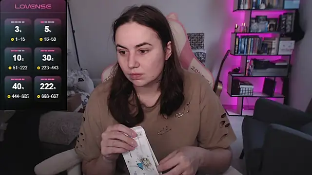 Snapshot of SexyWitch_666 chatting on 04/03/26, 08:23 SexyWitch 666 online show from 04/03/26, 08:23