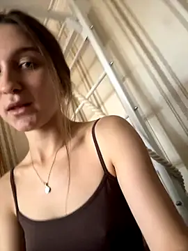 Snapshot of sweety_secret_ chatting on 09/24/25, 12:08 sweety secret  online show from 09/24/25, 12:08