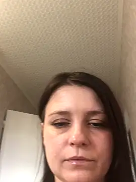 Snapshot of SheilaAndDanny chatting on 11/07/25, 06:46 SheilaAndDanny online show from 11/07/25, 06:46