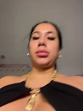 kiim taaylor online show from 12/15/25, 11:58