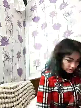 SweetLeila40 online show from 02/04/25, 06:36