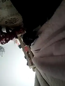 Snapshot of SweetLeila40 chatting on 03/13/26, 09:05 SweetLeila40 online show from 03/13/26, 09:05