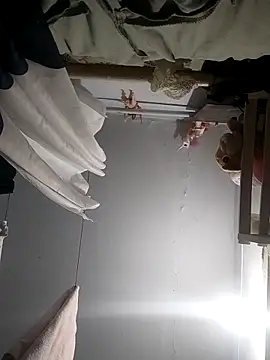 Snapshot of SweetLeila40 chatting on 03/17/26, 11:30 SweetLeila40 online show from 03/17/26, 11:30