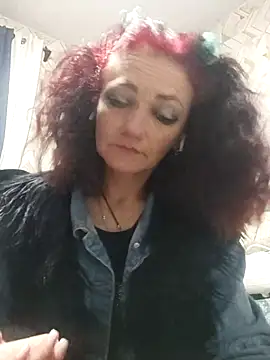 Snapshot of SweetLeila40 chatting on 03/27/26, 12:27 SweetLeila40 online show from 03/27/26, 12:27