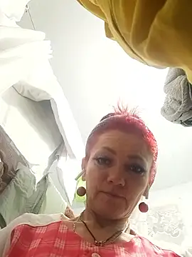 Snapshot of SweetLeila40 chatting on 03/31/26, 10:10 SweetLeila40 online show from 03/31/26, 10:10