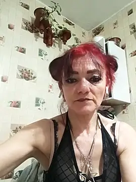 Snapshot of SweetLeila40 chatting on 04/04/26, 09:34 SweetLeila40 online show from 04/04/26, 09:34