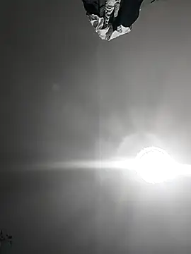 Snapshot of SweetLeila40 chatting on 04/26/26, 11:46 SweetLeila40 online show from 04/26/26, 11:46