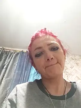 Snapshot of SweetLeila40 chatting on 05/03/26, 11:44 SweetLeila40 online show from 05/03/26, 11:44