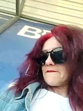 Snapshot of SweetLeila40 chatting on 05/16/26, 12:48 SweetLeila40 online show from 05/16/26, 12:48