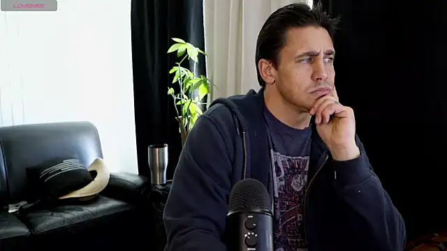 DamienSliick online show from 11/23/25, 08:30