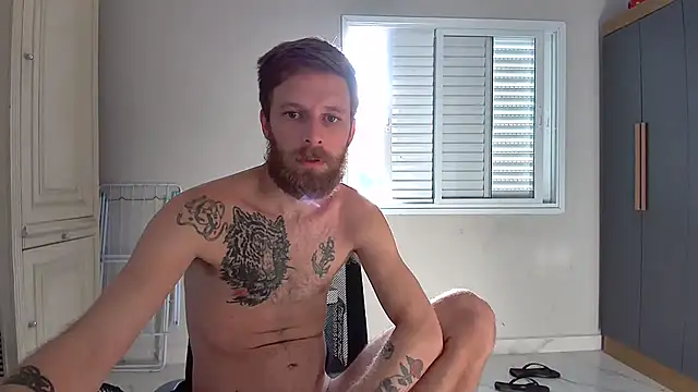 Snapshot of SkullTatto chatting on 04/21/26, 07:06 SkullTatto online show from 04/21/26, 07:06