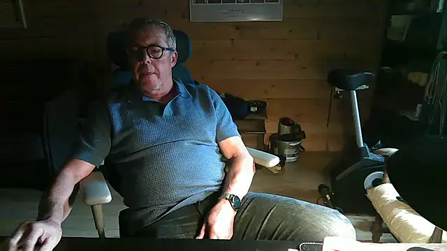 lelohop online show from 10/13/25, 10:59