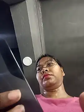 Hot Urvi online show from 03/19/25, 07:18