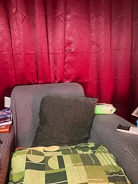 Snapshot of Hot_Urvi chatting on 04/19/26, 02:05 Hot Urvi online show from 04/19/26, 02:05