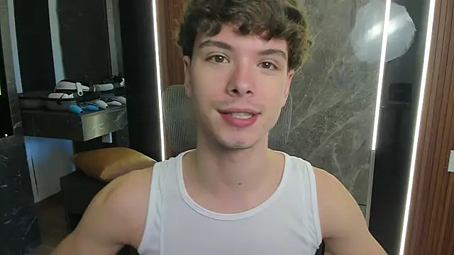 Snapshot of calvin_love_you chatting on 07/12/26, 09:44 calvin love you online show from 07/12/26, 09:44