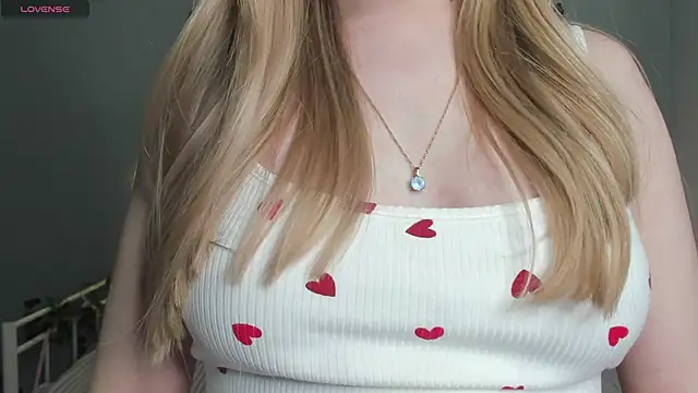 Snapshot of Melissa_babs chatting on 12/26/24, 10:26 Melissa babs online show from 12/26/24, 10:26