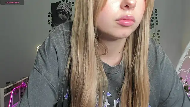 Snapshot of Melissa_babs chatting on 01/08/25, 06:09 Melissa babs online show from 01/08/25, 06:09