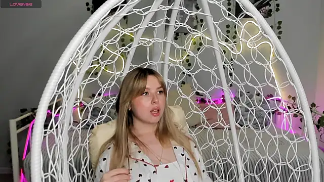 Snapshot of Melissa_babs chatting on 01/28/25, 05:11 Melissa babs online show from 01/28/25, 05:11