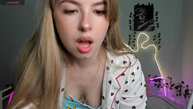 Snapshot of Melissa_babs chatting on 02/27/25, 06:07 Melissa babs online show from 02/27/25, 06:07