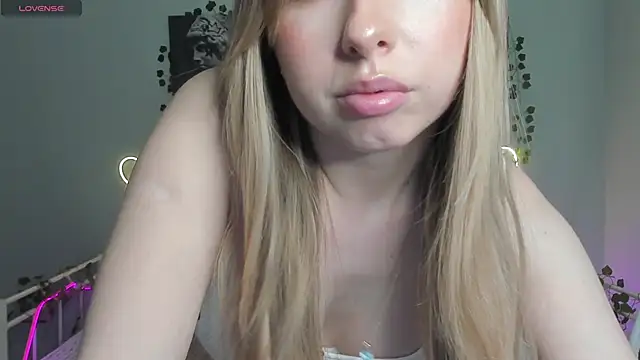 Snapshot of Melissa_babs chatting on 03/11/25, 08:09 Melissa babs online show from 03/11/25, 08:09