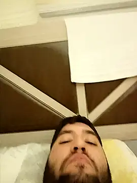 Snapshot of 31cektirenbatuu chatting on 02/10/25, 01:46 31cektirenbatuu online show from 02/10/25, 01:46