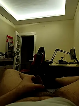 Snapshot of 31cektirenbatuu chatting on 10/28/25, 10:12 31cektirenbatuu online show from 10/28/25, 10:12