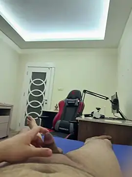 Snapshot of 31cektirenbatuu chatting on 11/24/25, 09:36 31cektirenbatuu online show from 11/24/25, 09:36