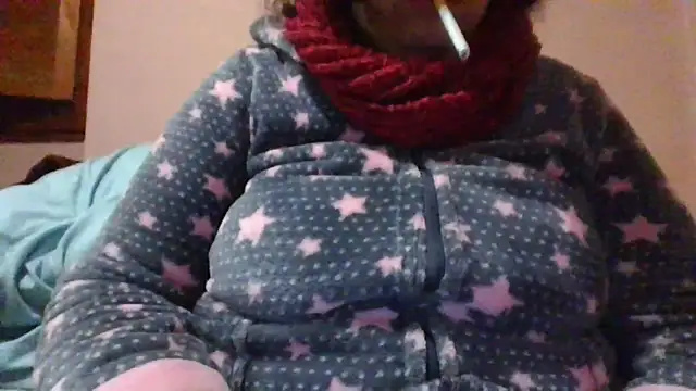maria38xxx online show from 12/31/24, 10:23