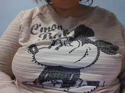 Snapshot of maria38xxx chatting on 11/17/25, 08:31 maria38xxx online show from 11/17/25, 08:31