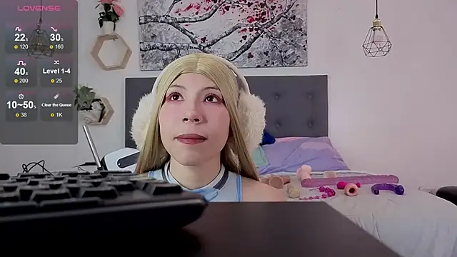 avans 15 online show from 09/13/25, 08:19