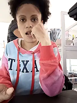 Snapshot of BlairSamy chatting on 01/13/26, 02:44 BlairSamy online show from 01/13/26, 02:44