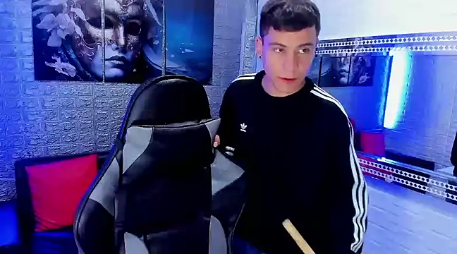 Snapshot of salvadorgomezx chatting on 12/16/24, 01:53 salvadorgomezx online show from 12/16/24, 01:53