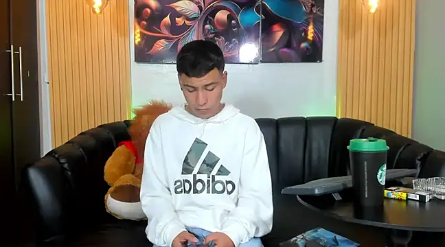 Snapshot of salvadorgomezx chatting on 12/21/24, 04:14 salvadorgomezx online show from 12/21/24, 04:14