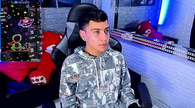 Snapshot of salvadorgomezx chatting on 01/12/25, 10:02 salvadorgomezx online show from 01/12/25, 10:02