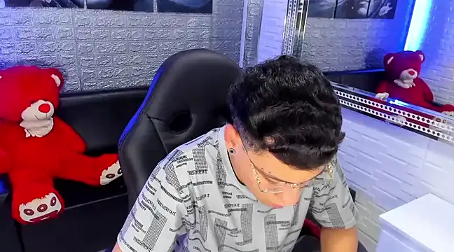 Snapshot of salvadorgomezx chatting on 02/11/25, 09:31 salvadorgomezx online show from 02/11/25, 09:31