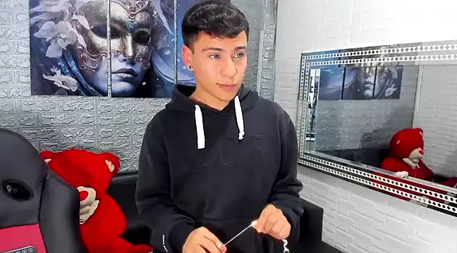 Snapshot of salvadorgomezx chatting on 02/16/25, 10:21 salvadorgomezx online show from 02/16/25, 10:21