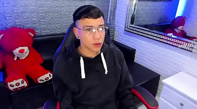 Snapshot of salvadorgomezx chatting on 02/18/25, 10:16 salvadorgomezx online show from 02/18/25, 10:16