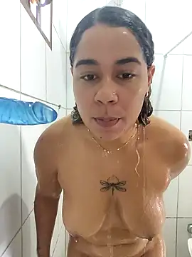 Snapshot of VitoriaFernandes chatting on 09/21/25, 03:57 VitoriaFernandes online show from 09/21/25, 03:57