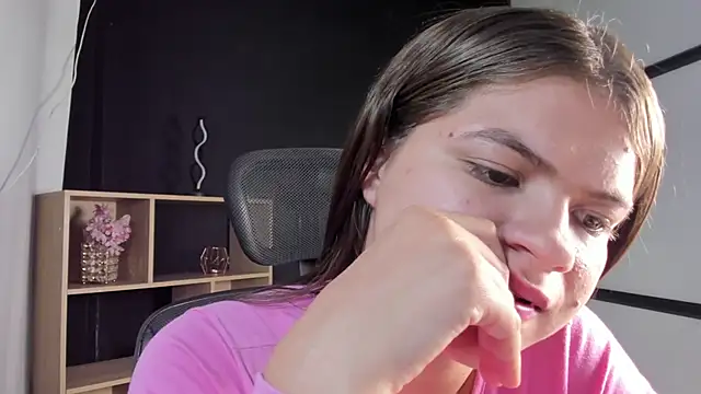 PaigeJayden online show from 02/14/25, 06:29